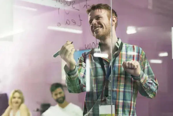 What to Consider When Deciding Between a Whiteboard vs Glassboard?