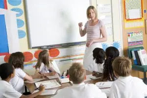 The Educational Benefits of Coloured Glass Whiteboards